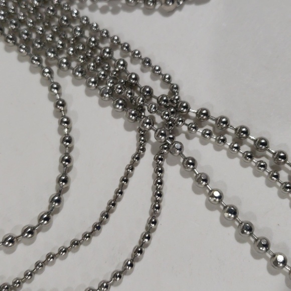 ✨ Chico's Silver-Tone Layered Chain Crystal Necklace - Stylish Women's Jewelry ✨ - Picture 5 of 8